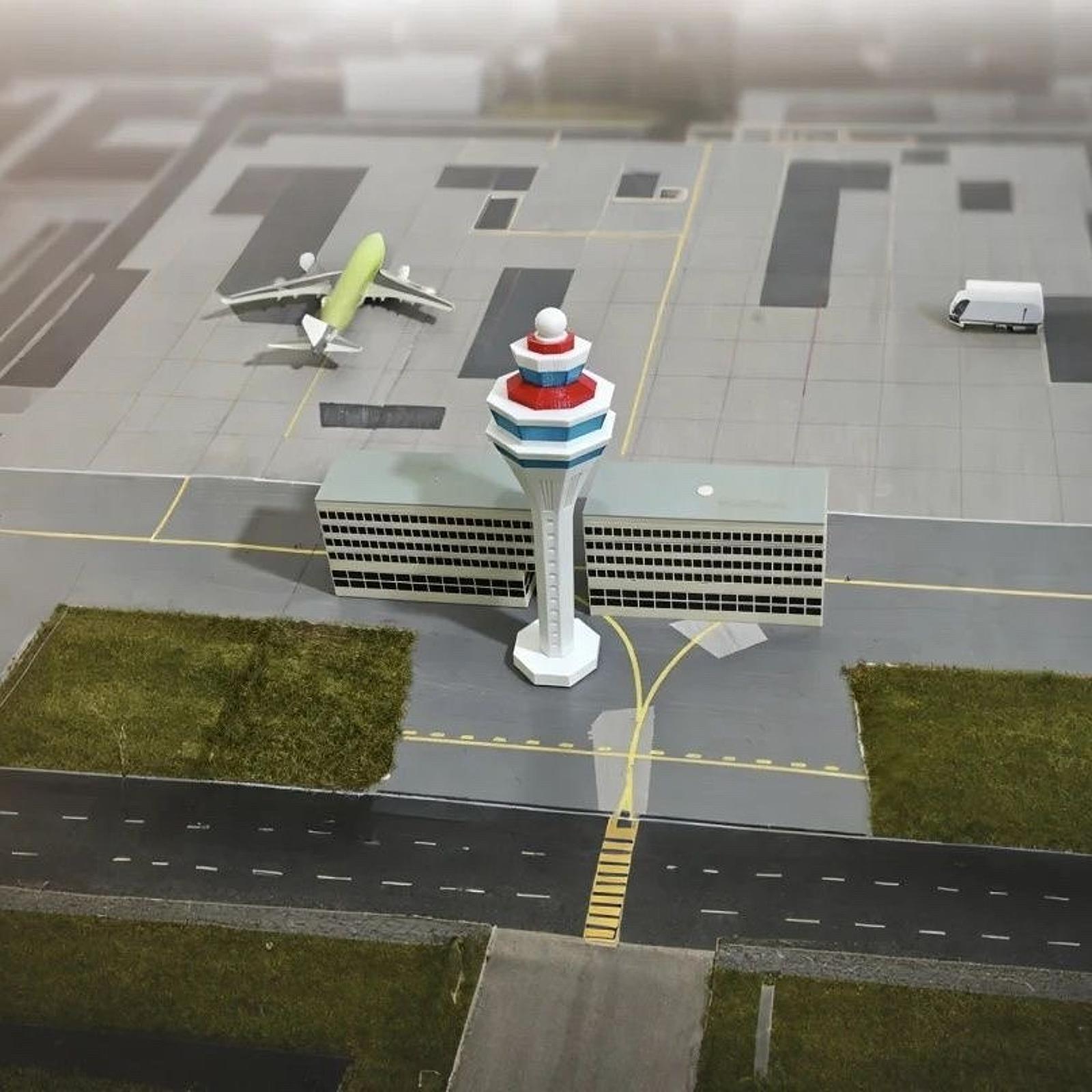 Modello di Torre di Controllo  - Home Office Building recensione e prezzo