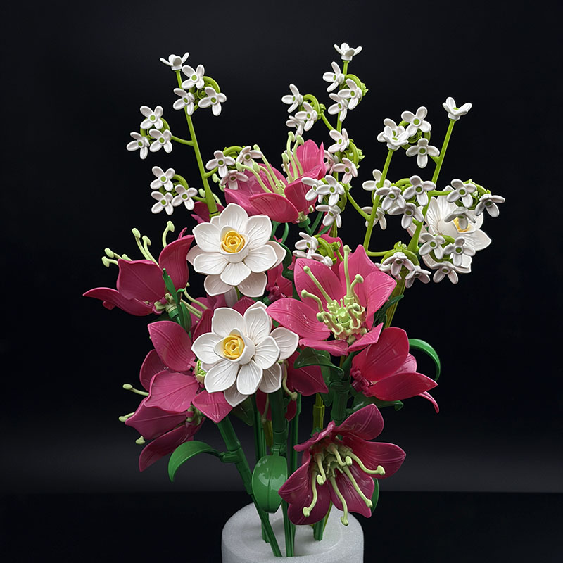 Bouquet di Fiori Viola a Blocc - Home Office Building recensione e prezzo